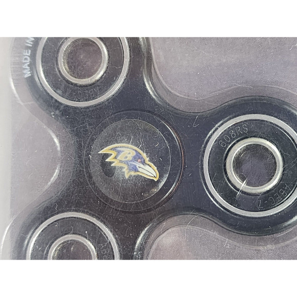 NFL Baltimore Ravens 3 Way Diztracto Fidget Spinnerz w/Team Logo in Orig. Pkg. - Picture 3 of 4
